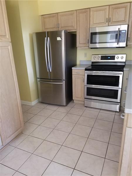 Foto del edificio - 504 Forest Edge Ct