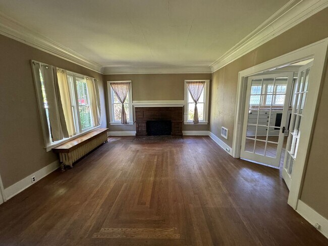 Building Photo - STATUS: UNAVAILABLE; RENTED-R291