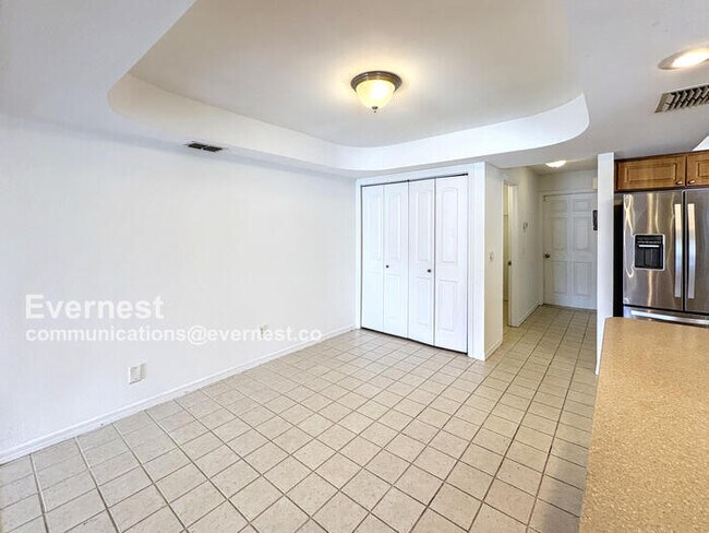 Building Photo - 2604 Sablewood Dr