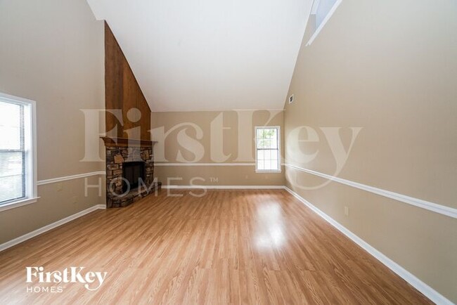 Building Photo - 9168 Fletcher Trace Pkwy
