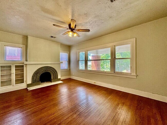 Foto del edificio - 614 NW 20th St