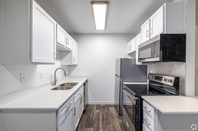 Building Photo - Stoney Trace