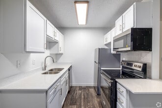 Building Photo - Stoney Trace