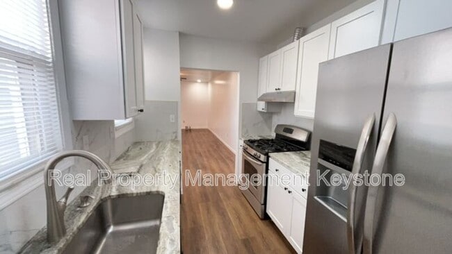 Foto del edificio - 1715 Larkins Wy