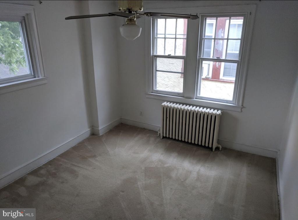 Primary Photo - 208 W Wayne Ave