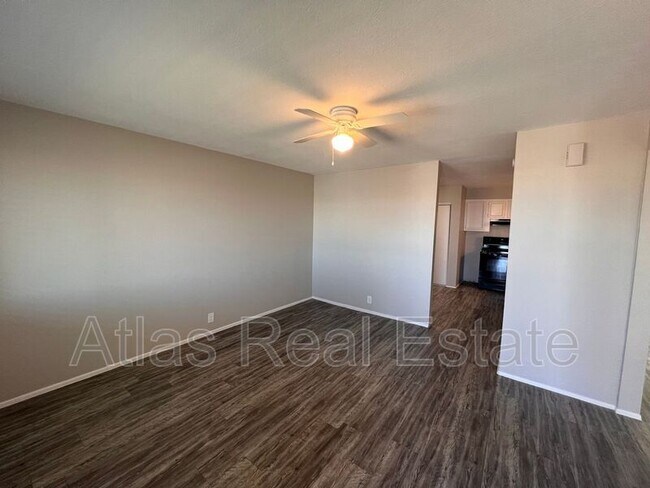 Foto del edificio - 960 N Jay St