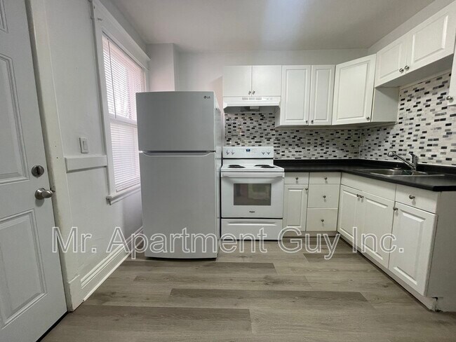 Photo du bâtiment - 151 Wentworth St S