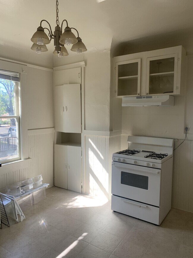 Foto del edificio - 302 Decker St