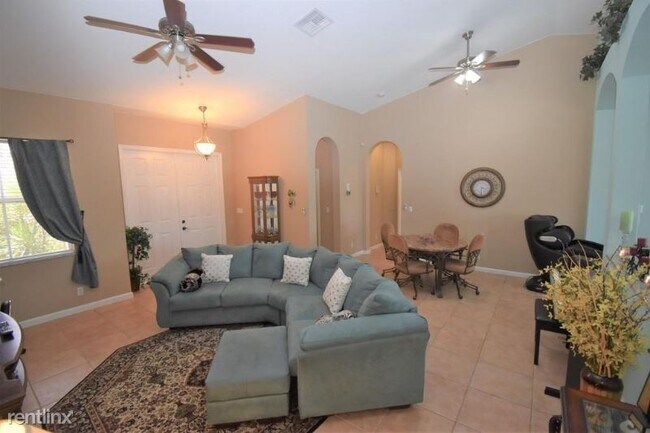 Building Photo - 3 br, 2.5 bath House - 5702 Place Lake Drive