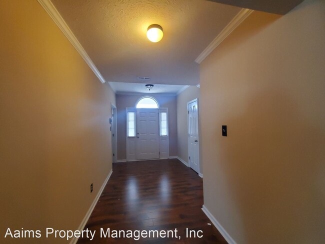 Building Photo - 3 br, 3 bath House - 1047 Fairfield Circle