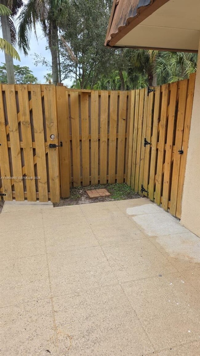 Building Photo - 739 Mill Valley Pl