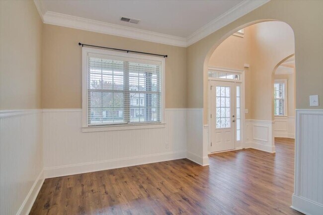 Foto del edificio - 336 Bellhaven Dr