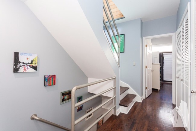 Foto del edificio - 530 N Wood St