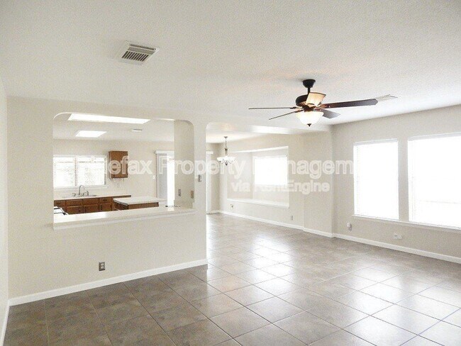 Building Photo - 10482 Tippecanoe