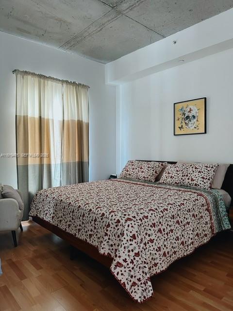 Foto del edificio - 10 SW South River Dr