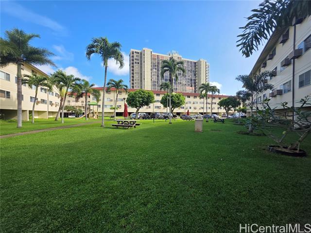 Building Photo - 350 Aoloa St