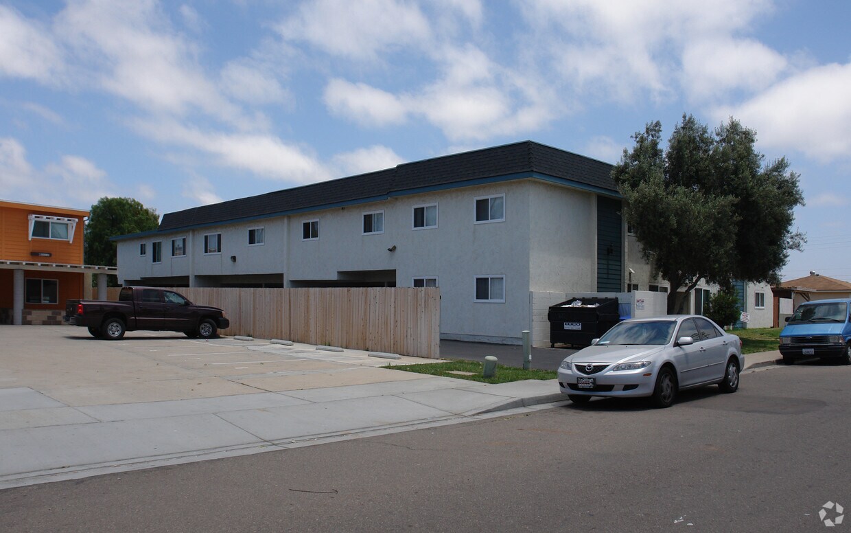 Building Photo - Croshier Apartments