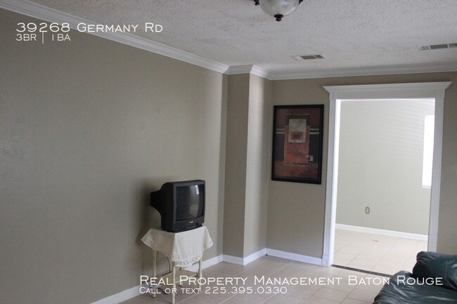 Building Photo - 39268 Germany Rd