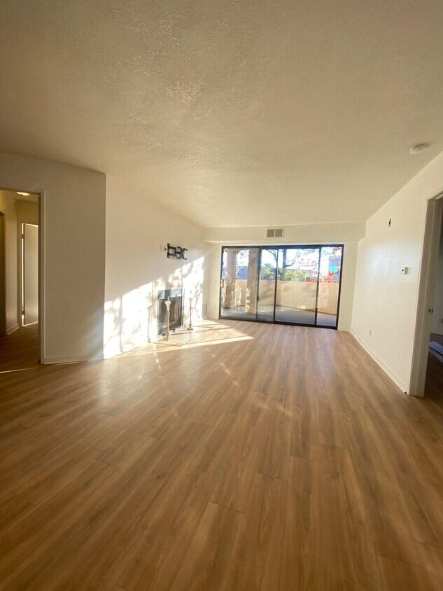 Living Room - 9785 Mesa Springs Way