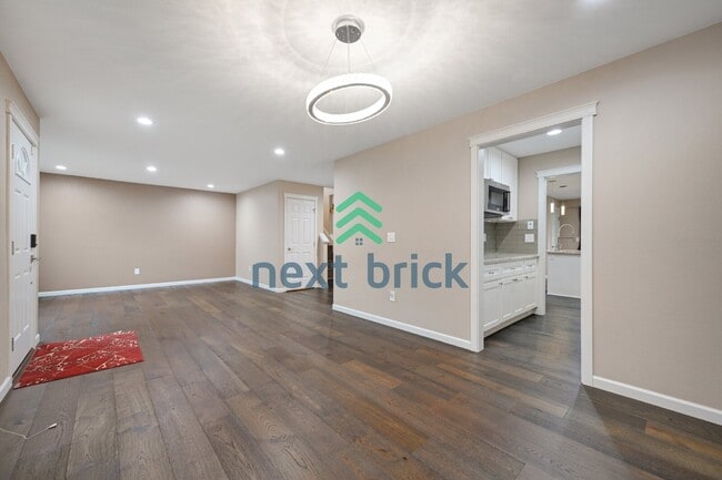 Building Photo - 4-Bedroom Home with Quartzite Counters & Modern Upgrades