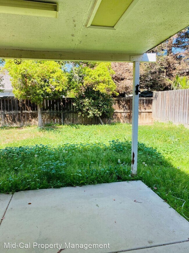 Foto del edificio - 3 br, 2 bath House - 2705 S. ASPEN ST