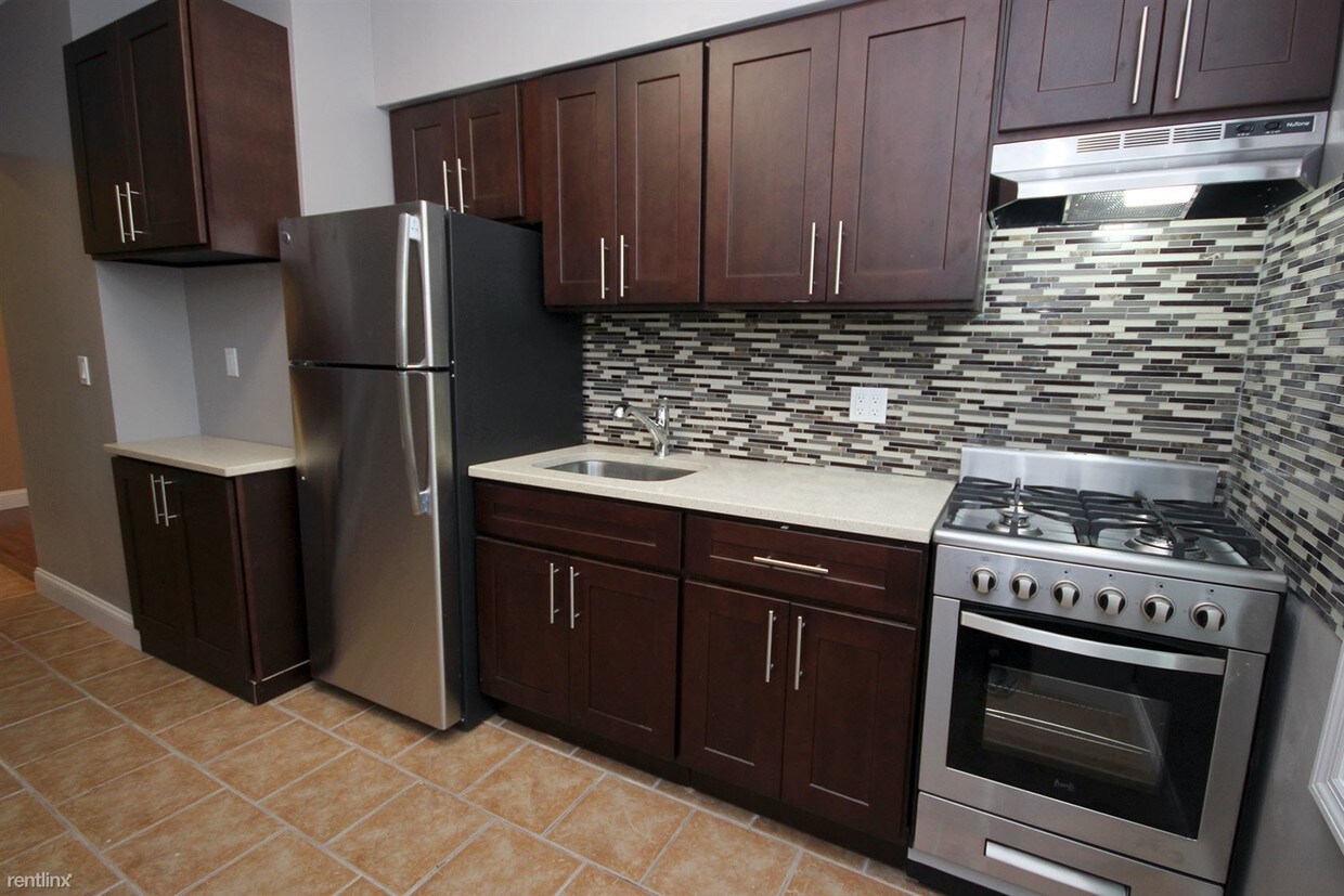 Foto principal - 2573 45th St