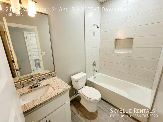 Foto del edificio - 2105 Davenport St