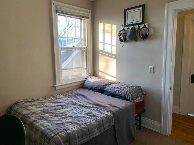 Foto del edificio - 647 Probasco St