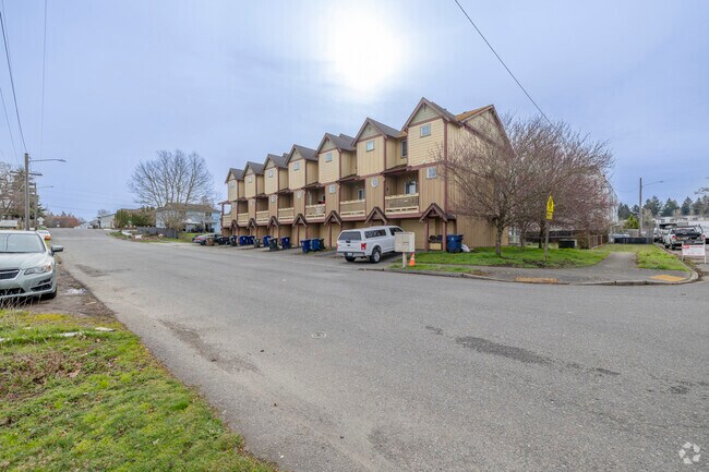 Building Photo - 3110 S 43rd St