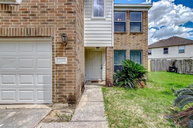 Building Photo - 2707 Lofty Elm St