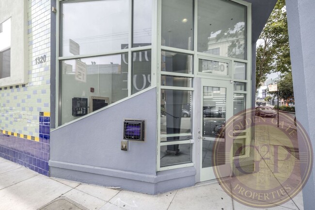 Building Photo - SoMa - 2 BR, 1 BA Condo 900 Sq. Ft. - 3D V...