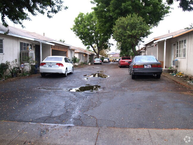 Foto principal - 1581-1599 S Reservoir St