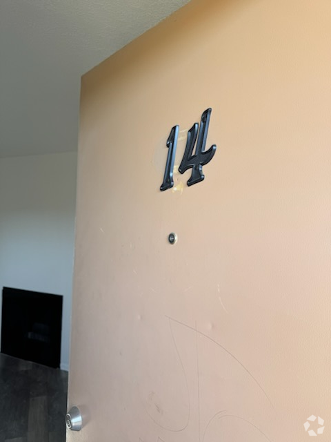 Building Photo - 38572 10th Pl E