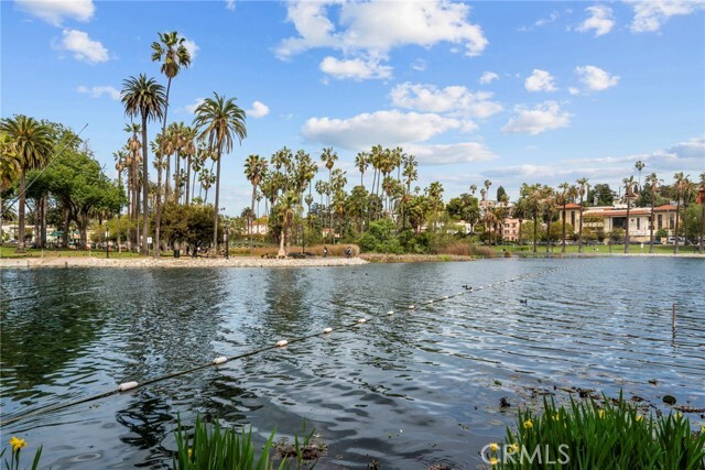 Foto del edificio - 831 Glendale Blvd