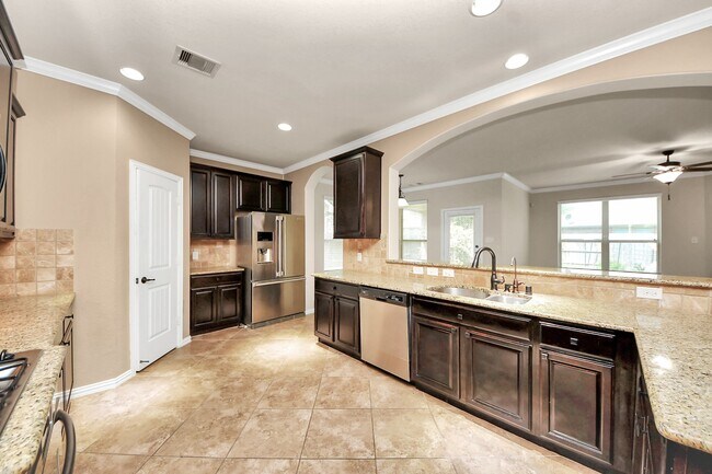 Foto del edificio - 12131 Cove Ridge Ln