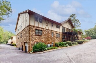 Building Photo - 1177 Church St