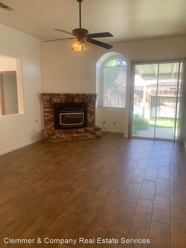 Building Photo - 3 br, 2 bath House - 8300 Essex Ct.