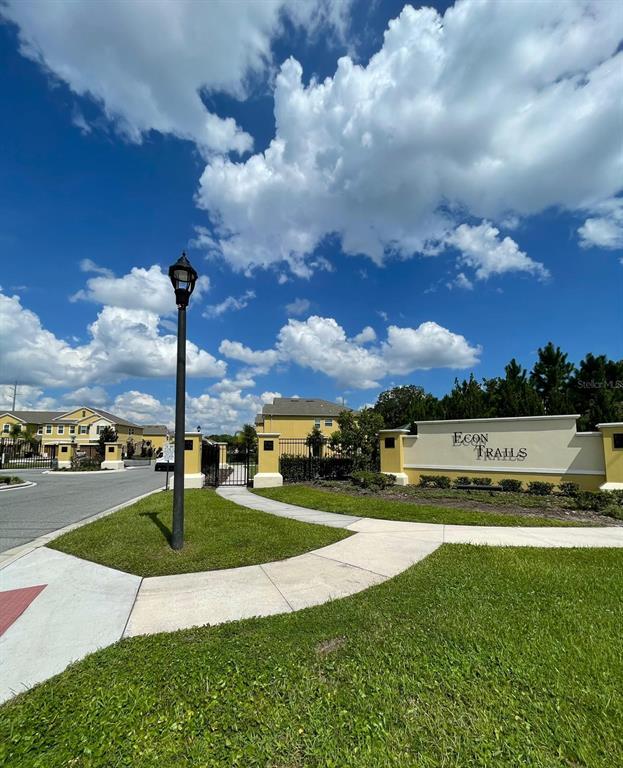 Foto del edificio - 9330 Tecumseh Dr