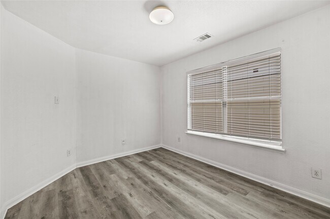 Foto del edificio - 322 Remington Harbor Ct