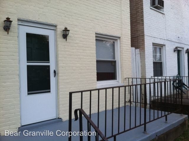 Primary Photo - 1 br, 1 bath Apartment - 1834 Lakeview Ave