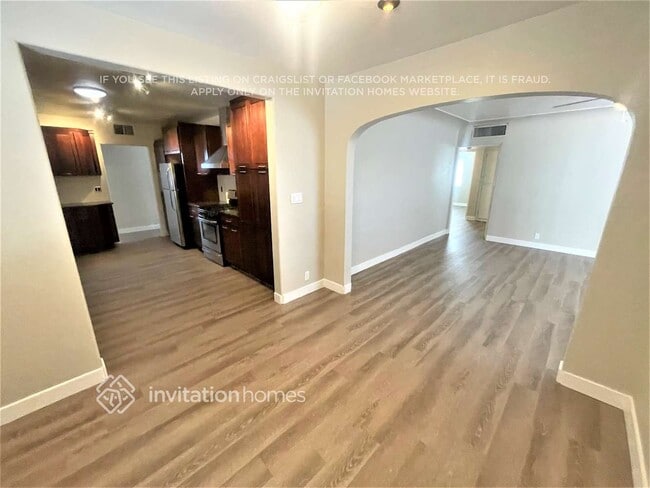 Building Photo - 1507 W Mitchell Dr