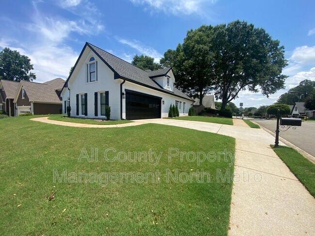 Foto del edificio - 805 Doe Hill Ln
