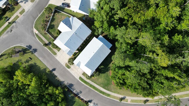 Foto del edificio - 6005 Shinnwood Rd