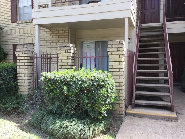 Foto del edificio - 2120 El Paseo St