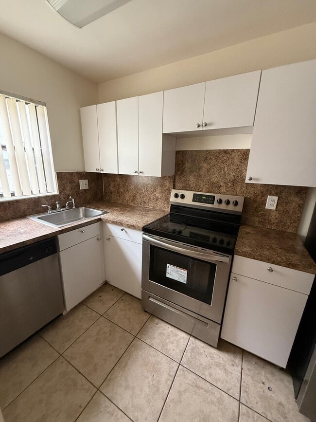 Photo - 2444 NW 52nd Ave Townhome