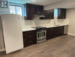 Building Photo - 63 Inglewood Pl