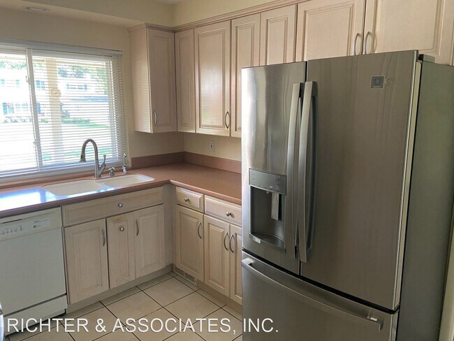 Building Photo - 3 br, 2 bath House - 7046 BROOKRIDGE DR.