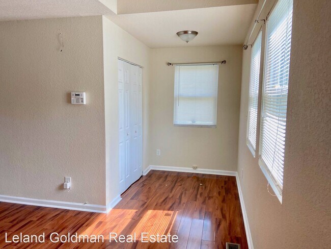 Building Photo - 3 br, 2.5 bath House - 2721 Argonne Avenue