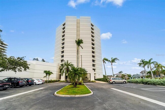 Building Photo - 5950 Pelican Bay Plaza S