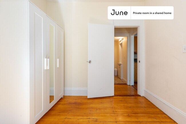 Foto del edificio - Room in Shared 4 bed/1.5 bath home